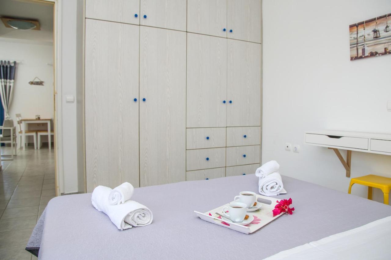 Mmm Apartment Makrýgialos Екстериор снимка